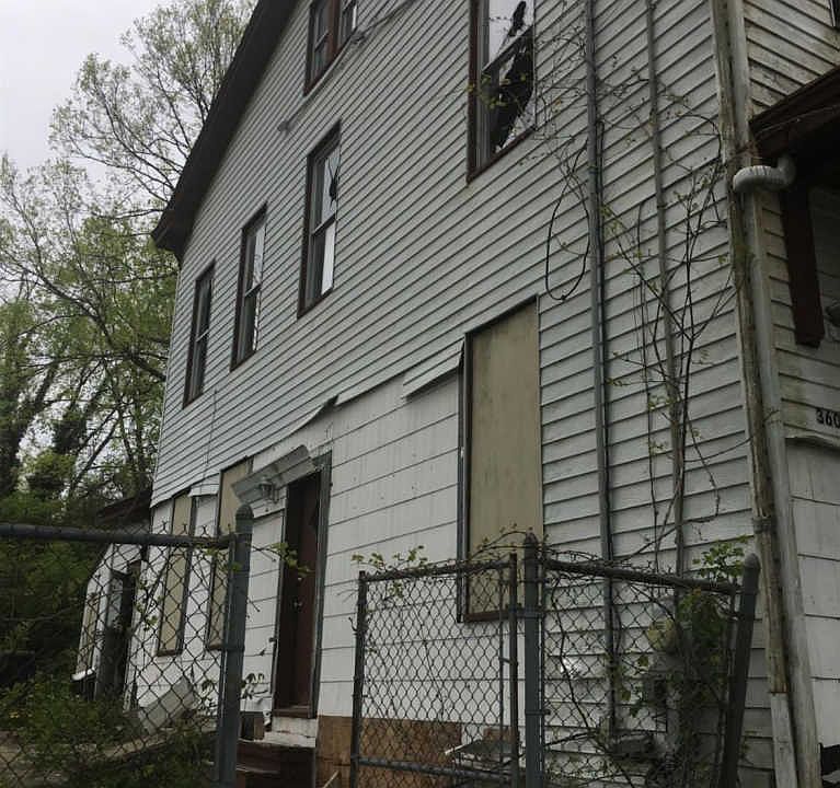 2nd image of 6536 River Rd