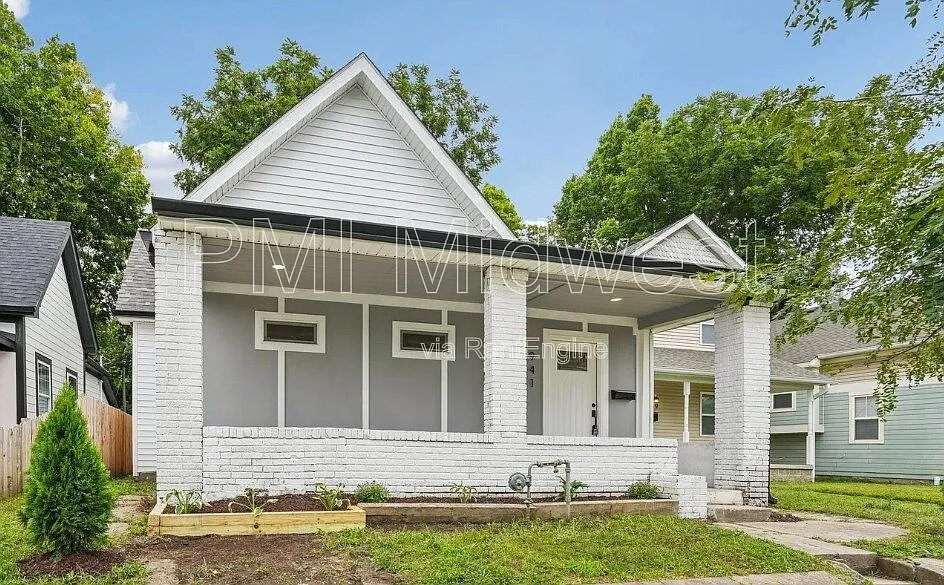 941 King Ave