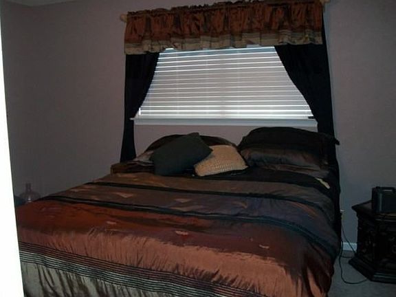 5th image of 6389 Garnet Ave
