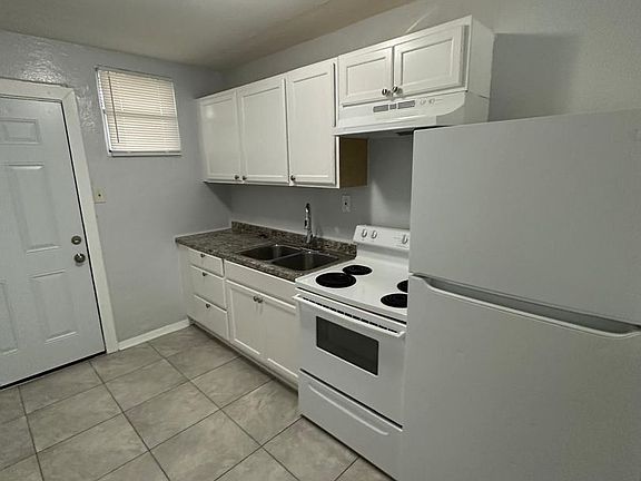 5th image of 1230 W 3rd St #8