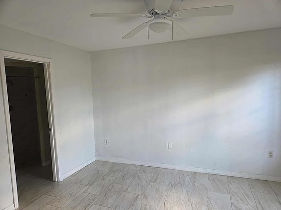 5th image of 3463 Bee Ridge Rd APT 307