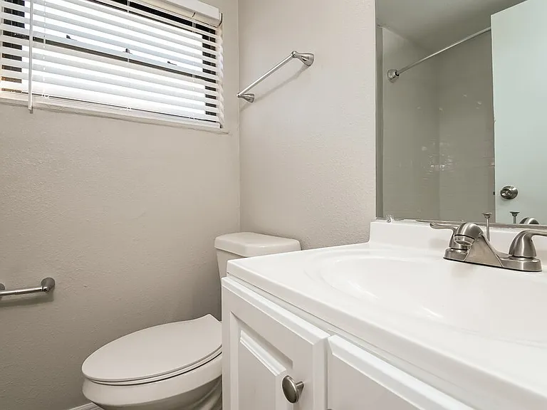 1827 Rotary Dr — Photo 15