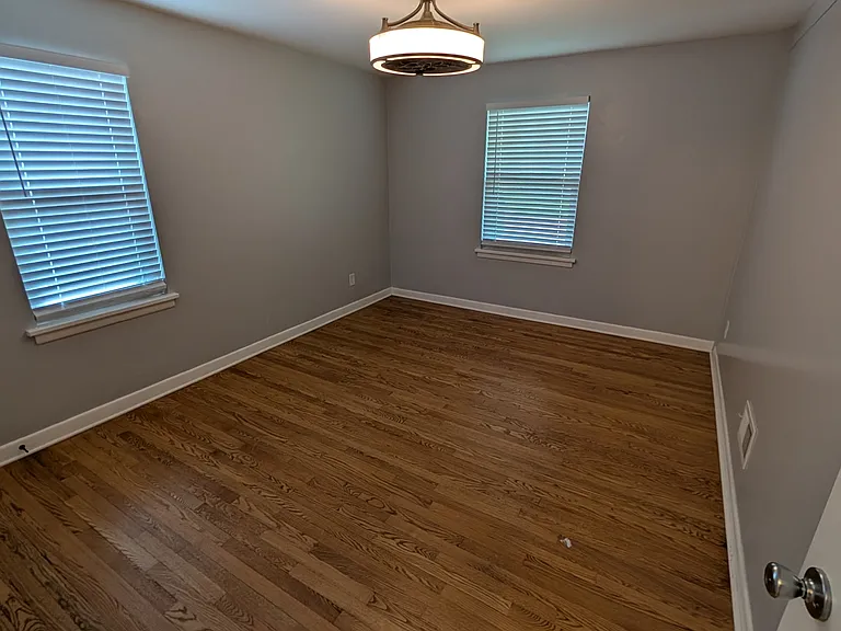 9035 Bessemer Ave — Photo 19