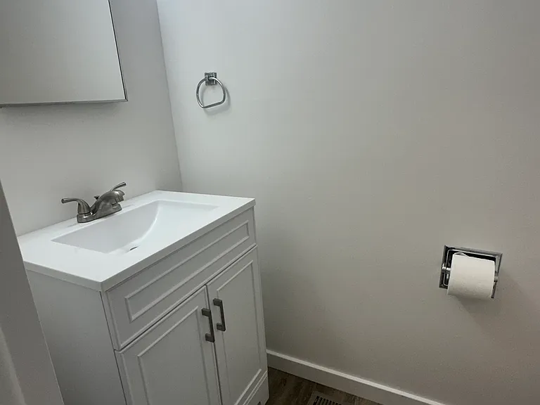 1355 Brookside Ct — Photo 5