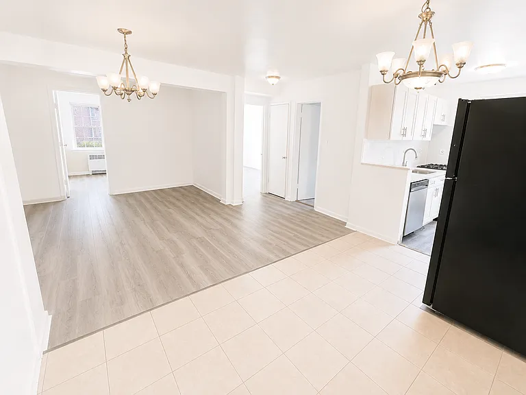 160 Ravine Ave #2D — Photo 1