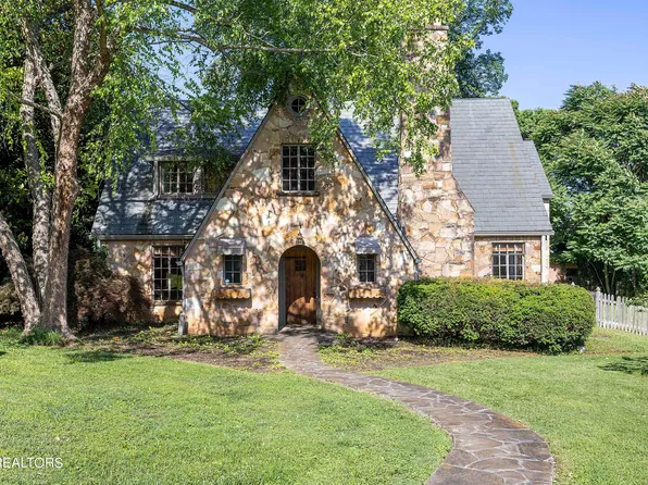1002 E Nokomis Cir, Knoxville, TN 37919