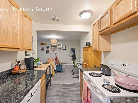 5th image of 3426 Telford St #1