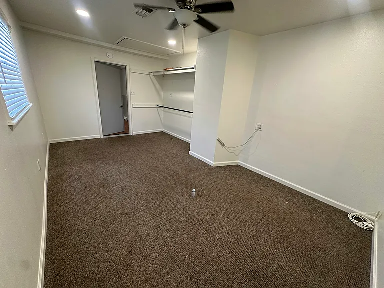 116 Felicia Dr — Photo 17