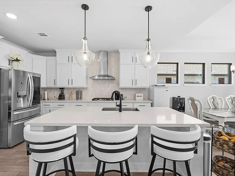 511 Carina Gaze Dr — Photo 5