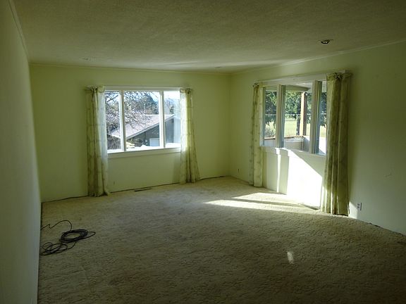 Main house - Living room