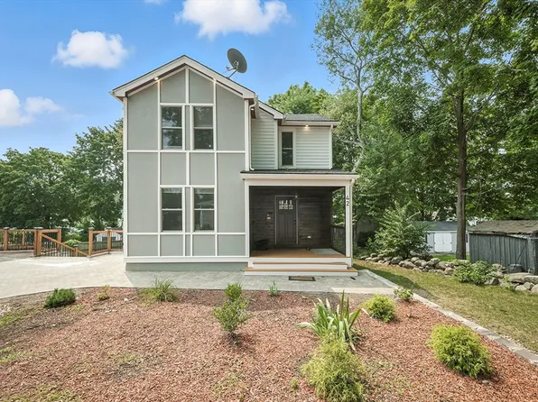 42 Oak St, Braintree, MA 02184