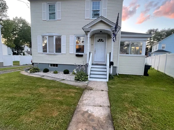 11 Clearfield Rd, Wethersfield, CT 06109