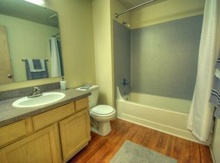 3852 S 29th St, Tacoma, WA 98409