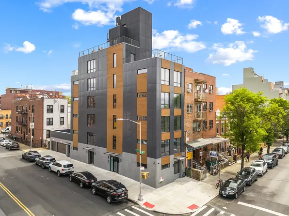 901 60th St #2B, Brooklyn, NY 11219