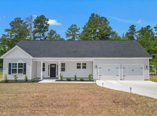 138 Huckabee St, Raeford, NC 28376