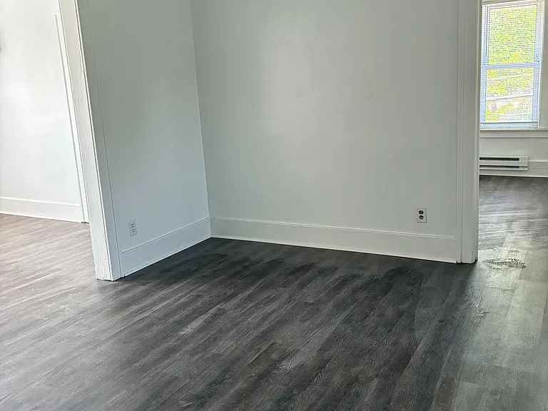 1776 2nd St #4 — Photo 2