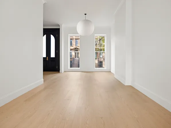 91 Saint James Place image 1 of 16