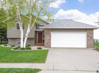 2101 E 63rd St, Sioux Falls, SD 57108