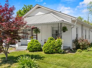 1210 S Irvine Rd, Irvine, KY 40336