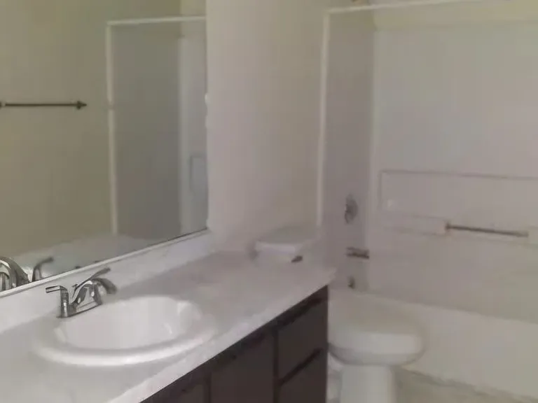 798 Madison Dr — Photo 6