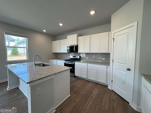5th image of 2624 Brown Dove Way