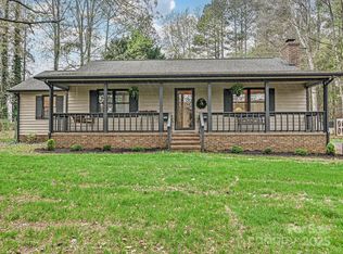 119 Dills Dr, Dallas, NC 28034
