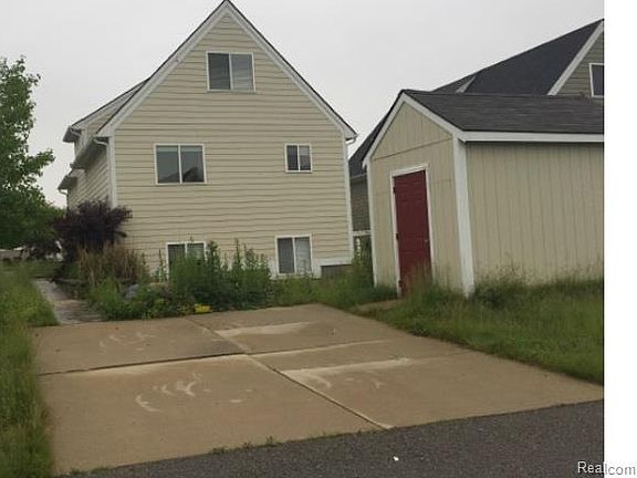 2nd image of 32196 Chatham St