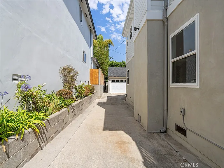 3204 Walnut Ave — Photo 7