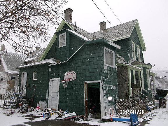 4th image of 1011 Grand Central Ave