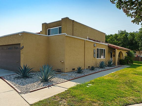 5th image of 13042 Thoroughbred Way