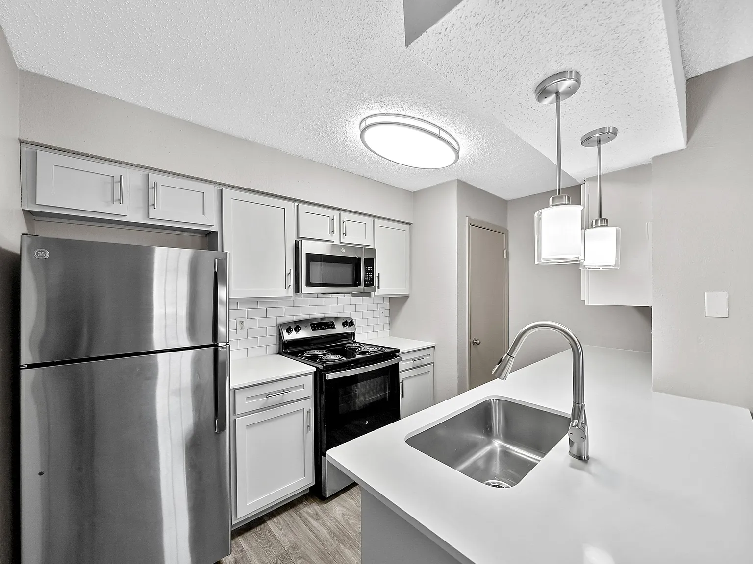 Trinity Apartments — Photo 2