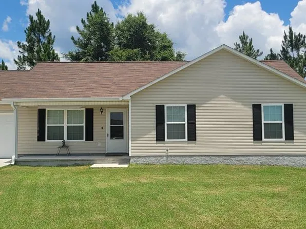 1016 Evergreen Ln, Douglas, GA 31533