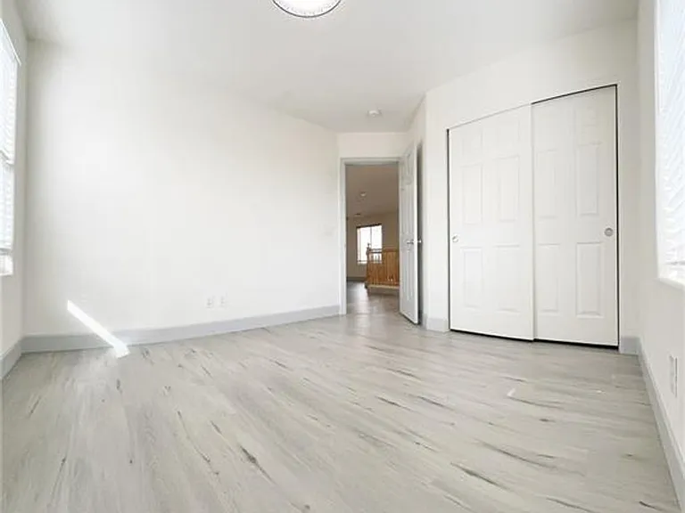 6596 Polonius Ct — Photo 33