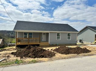 122 W Cedar Grv, Irvine, KY 40336