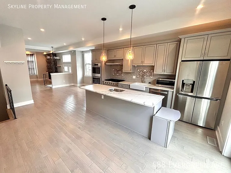 488 Evergreen Ave — Photo 11