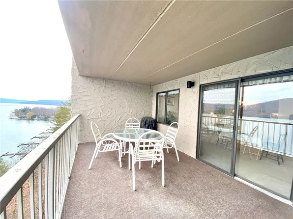 145 Cliffside Dr, Canandaigua, NY 14424