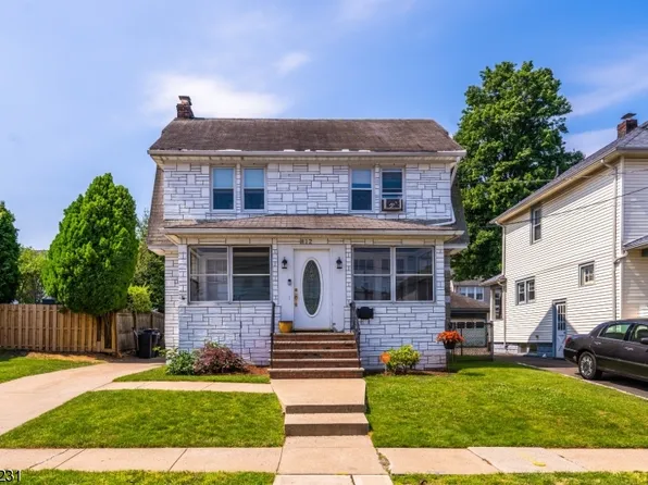 812 Bailey Ave, Elizabeth City, NJ 07208