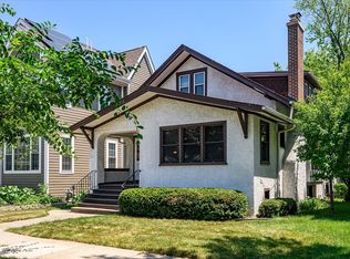 914 Hayes Ave, Oak Park, IL 60302