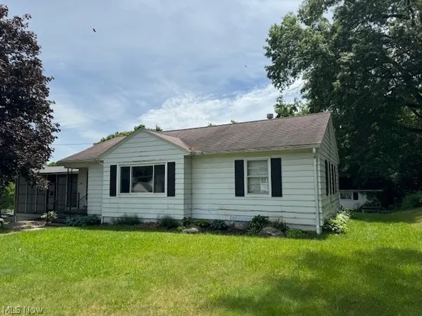 330 E Washington St, Loudonville, OH 44842