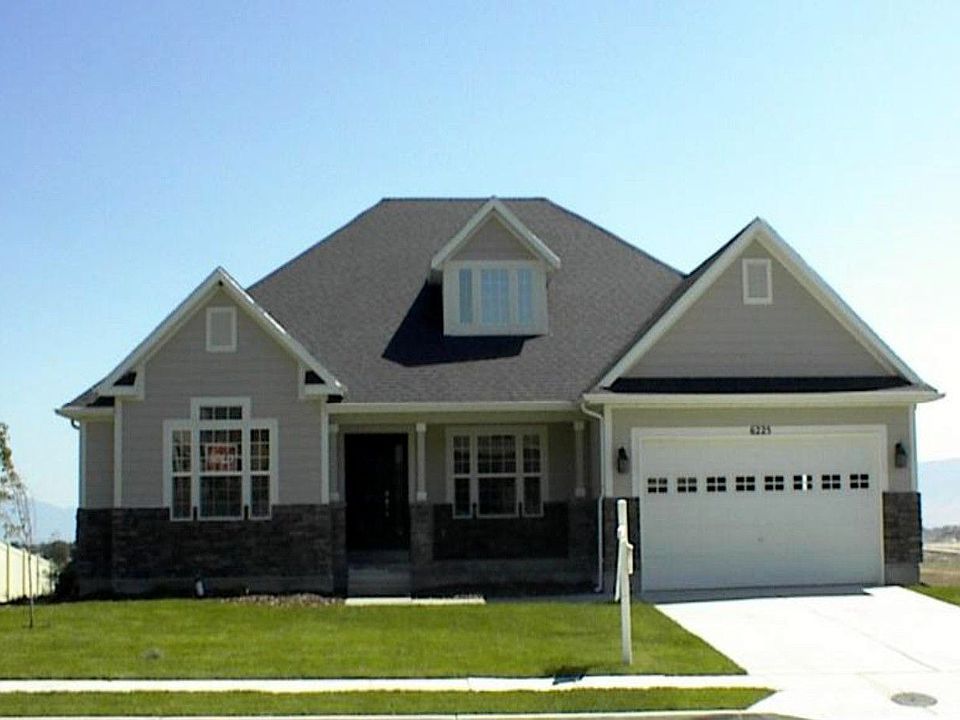 4450 Finished 6- Bed 4-Bath