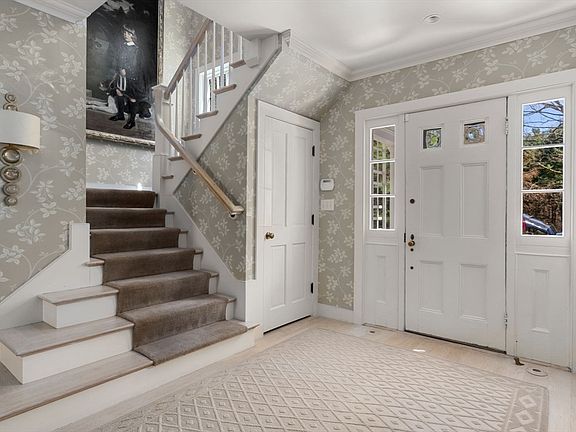 3rd image of 4 Claybrook Rd