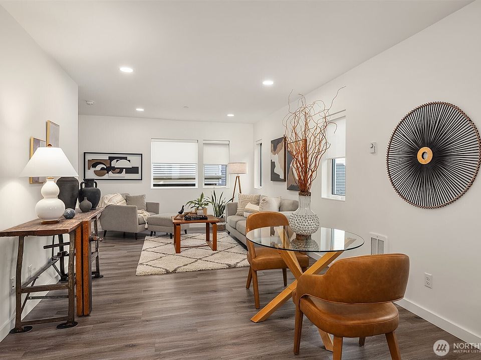 1st image of 12526 15th Avenue NE #D