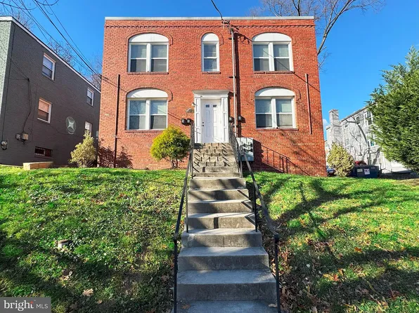 2905 30th St SE, Washington, DC