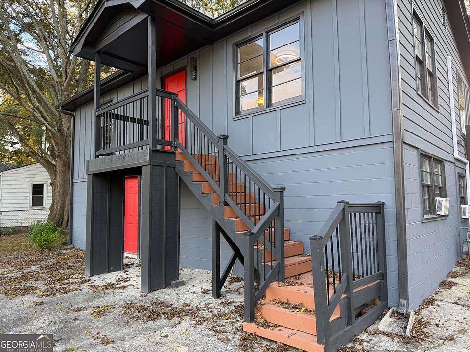 1st image of 1772 Martin Pl SE