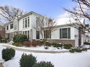 36 Bovensiepen Ct, Roseland, NJ