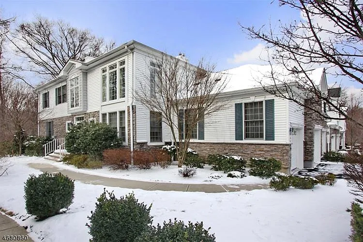 36 Bovensiepen Ct photo 1