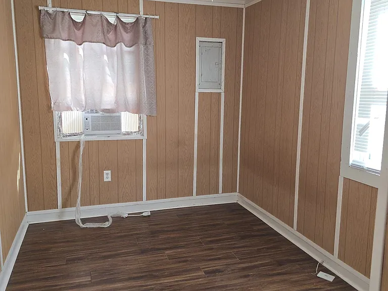 1008 Tucker St #A — Photo 3
