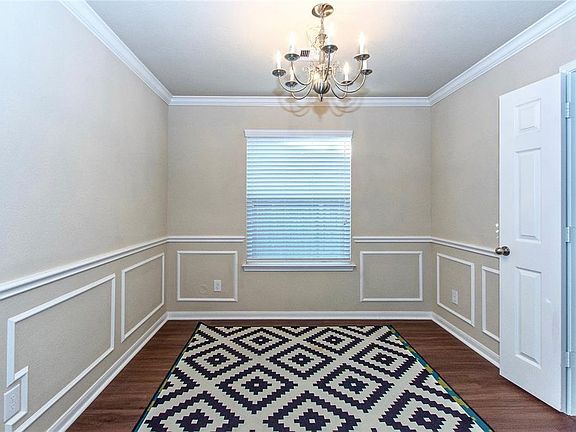 4th image of 17603 Marl Way