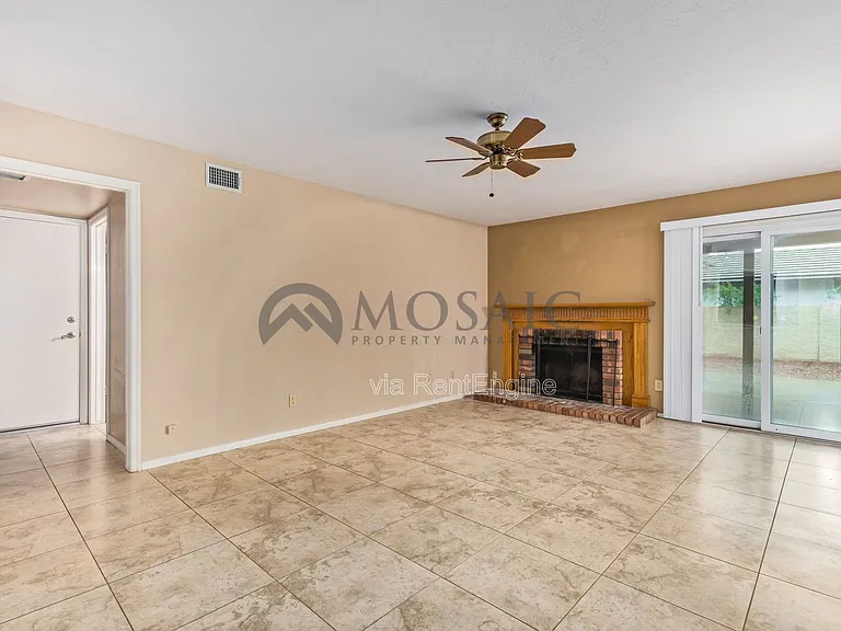 10156 E Becker Ln — Photo 7