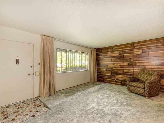 3rd image of 7120 Steelman Cir